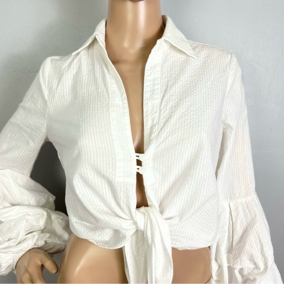 PETERSYN REVOLVE WHITE STRIPED TIE-FRONT CROP TOP - Picture 3 of 7